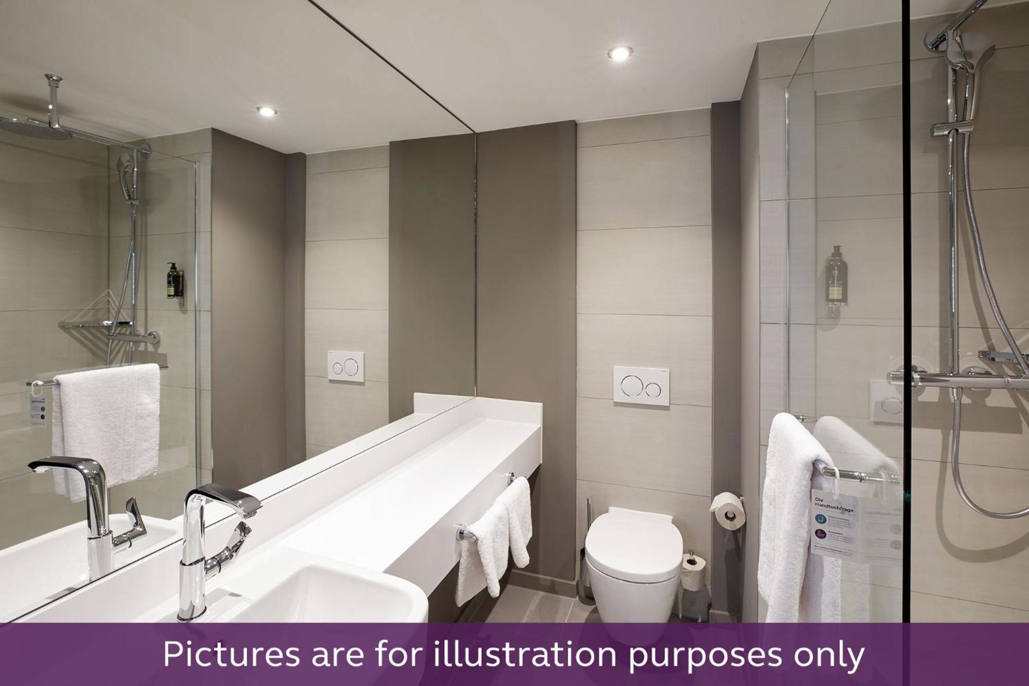 Premier Inn Koeln City Centre ภายนอก รูปภาพ