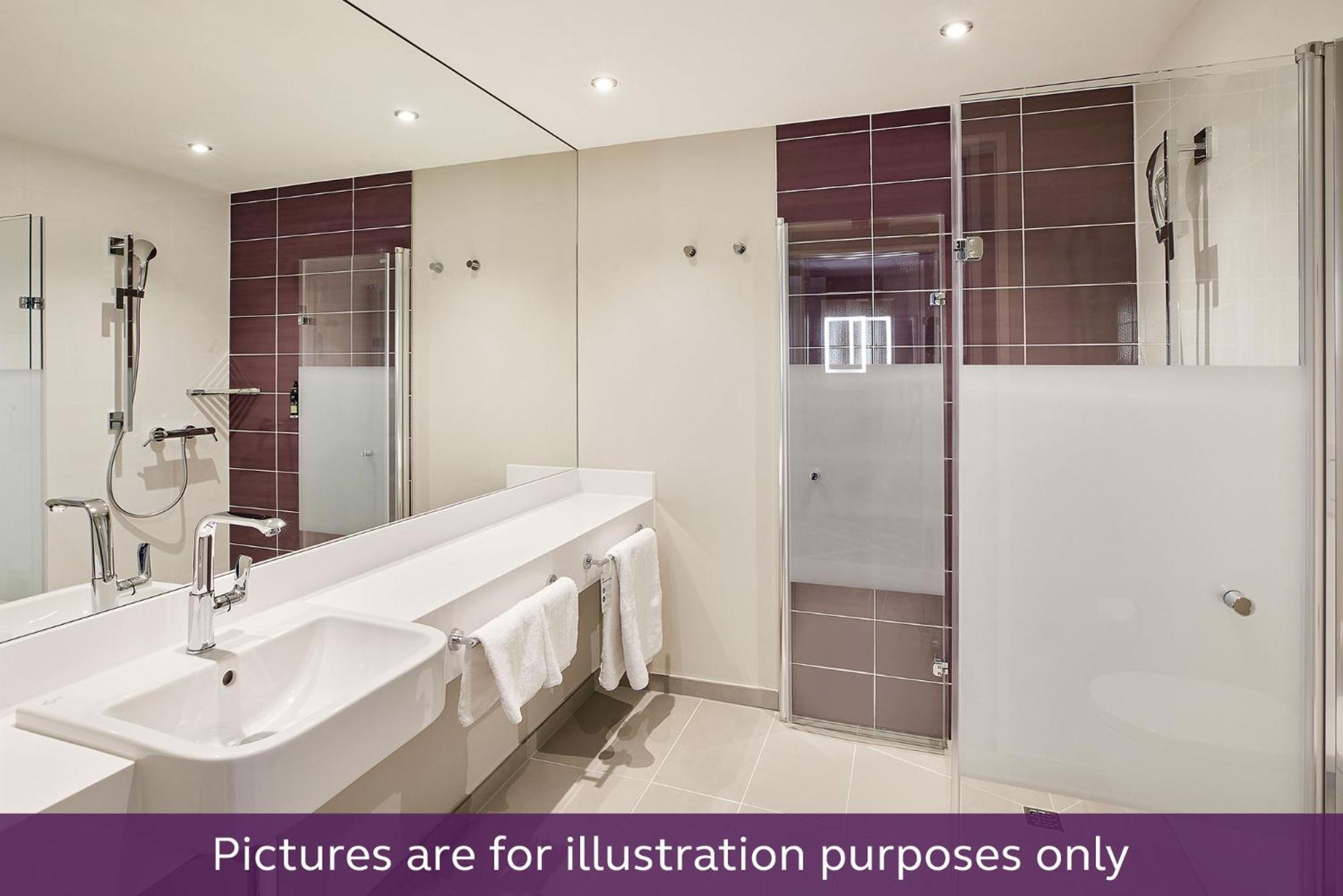 Premier Inn Koeln City Centre ภายนอก รูปภาพ